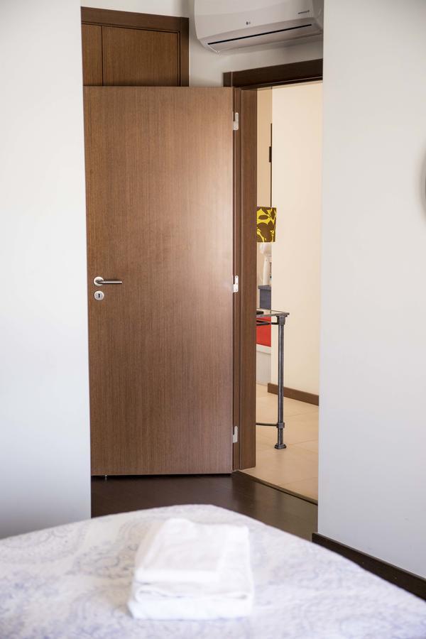 ラゴスB04 - Luxury 2 Bed W Terrace Poolアパートメント エクステリア 写真